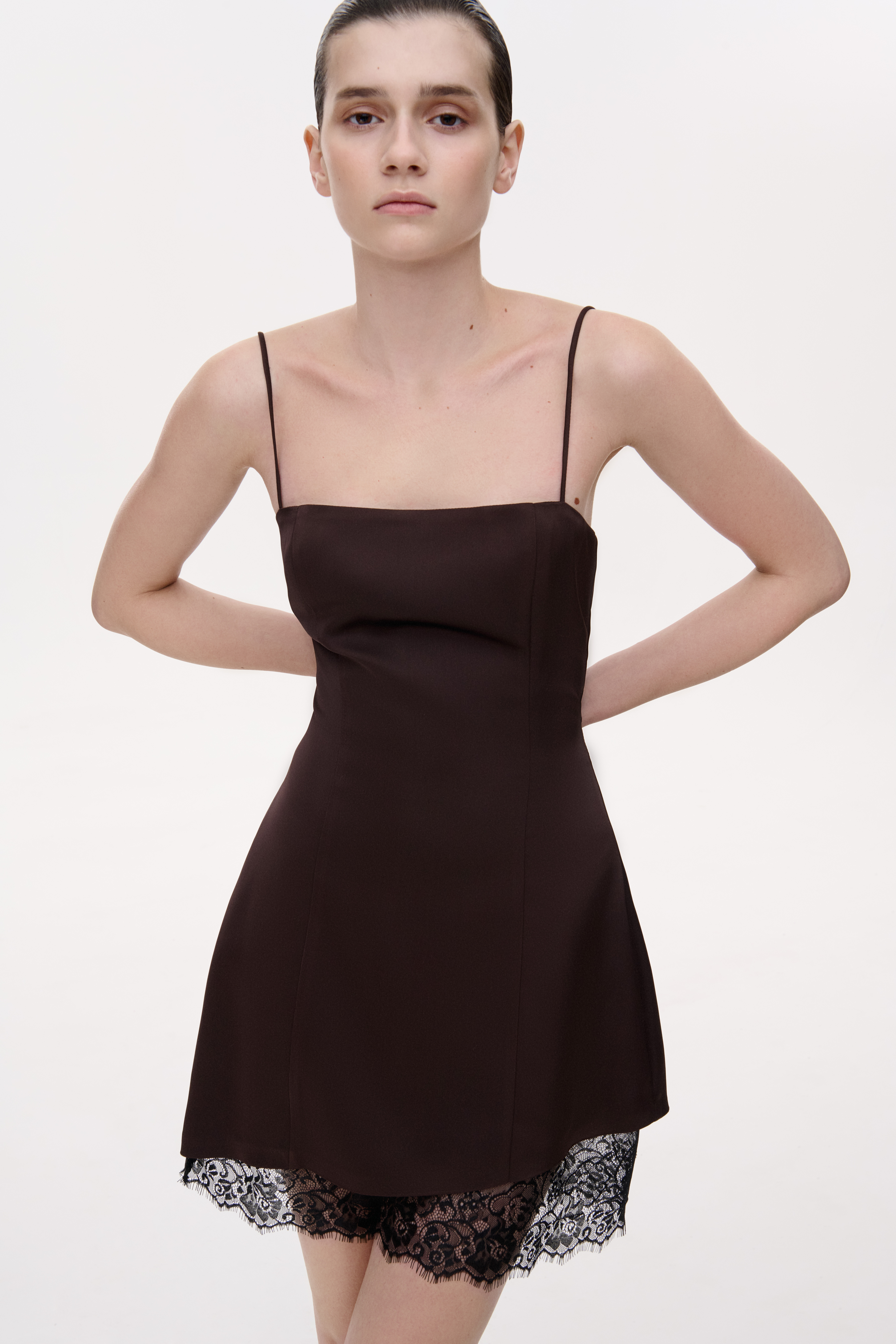 СУКНЯ МІНІ НА ТОНКИХ БРЕТЕЛЯХ З МЕРЕЖИВОМ 1247 зображення